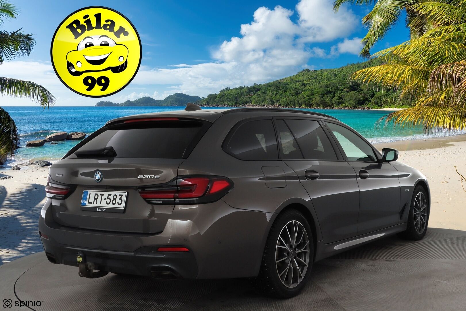 BMW 530 2022 G31 Touring A Charged Edition M Sport * H&K / ACC / LED / 360° / Sportpenkki Muistilla / Koukku / Navi / Keyless * - 2x Latauskaapelit / Kahdet renkaat / Merkkihuollettu - HULLU BLACKWEEK KORKOTARJOUS 2,49%
