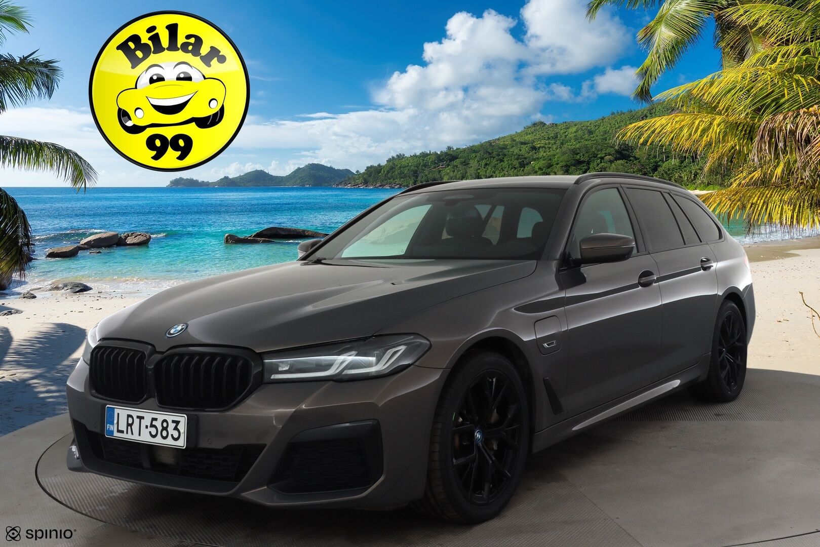 BMW 530 2022 G31 Touring A Charged Edition M Sport * H&K / ACC / LED / 360° / Sportpenkki Muistilla / Koukku / Navi / Keyless * - 2x Latauskaapelit / Kahdet renkaat / Merkkihuollettu - HULLU BLACKWEEK KORKOTARJOUS 2,49%