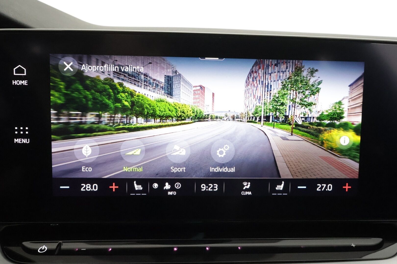 Skoda Octavia 2023 2.0 TDI 150 4x4 Style Nordic Edition DSG * ACC / Webasto / Matrix-LED / P.Kamera / Apple&Android * - 1.Om suomi-auto / Kahdet Renkaat