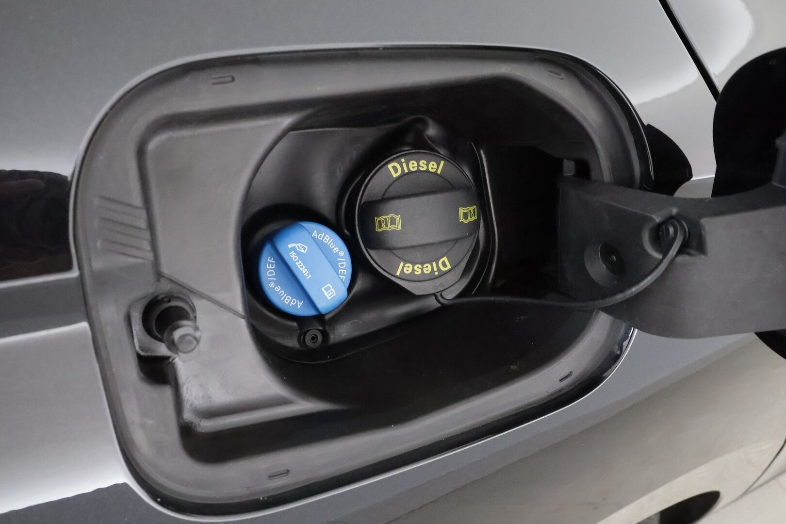 Skoda Octavia 2023 2.0 TDI 150 4x4 Style Nordic Edition DSG * ACC / Webasto / Matrix-LED / P.Kamera / Apple&Android * - 1.Om suomi-auto / Kahdet Renkaat / Kaistavahti / Keyless Go / Lämmitettävä ratti 