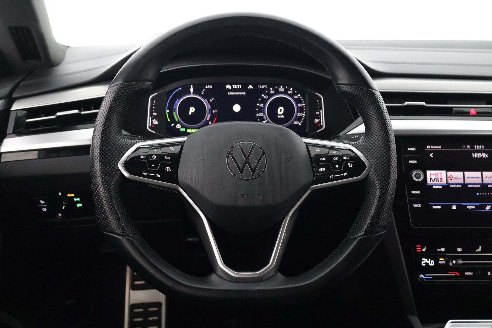 Volkswagen Arteon 2021 Shooting Brake R-Line eHybrid 160 kW DSG-automaatti *ACC / webasto / Peruutuskamera / Vetokoukku / Puolinahka sisusta* - *Seuraava huolto vasta 6/26 / 2x renkaat & vanteet 19" / Navigointi / Sähkötoiminen takaluukku / Ohjauspyörän lämmitys*