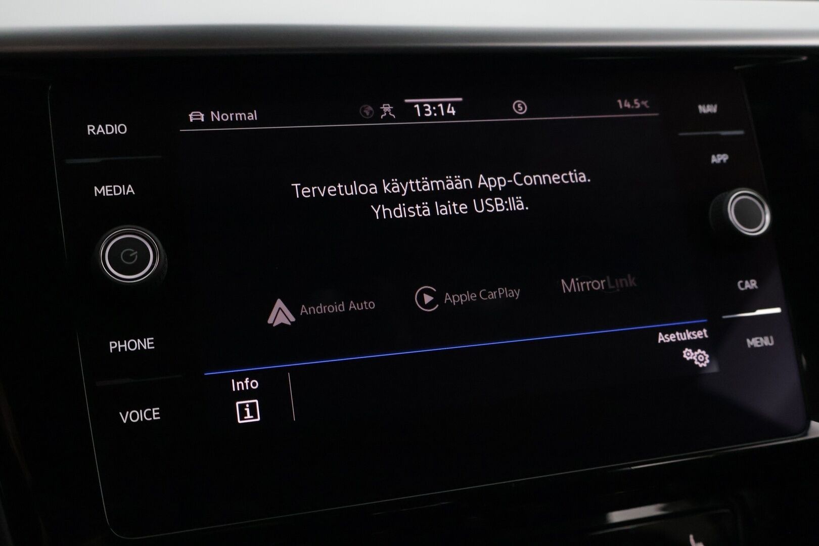 Volkswagen Arteon 2021 Shooting Brake R-Line eHybrid 160 kW DSG-automaatti *ACC / webasto / Peruutuskamera / Vetokoukku / Puolinahka sisusta* - *Seuraava huolto vasta 6/26 / 2x renkaat & vanteet 19" / Navigointi / Sähkötoiminen takaluukku / Ohjauspyörän lämmitys*