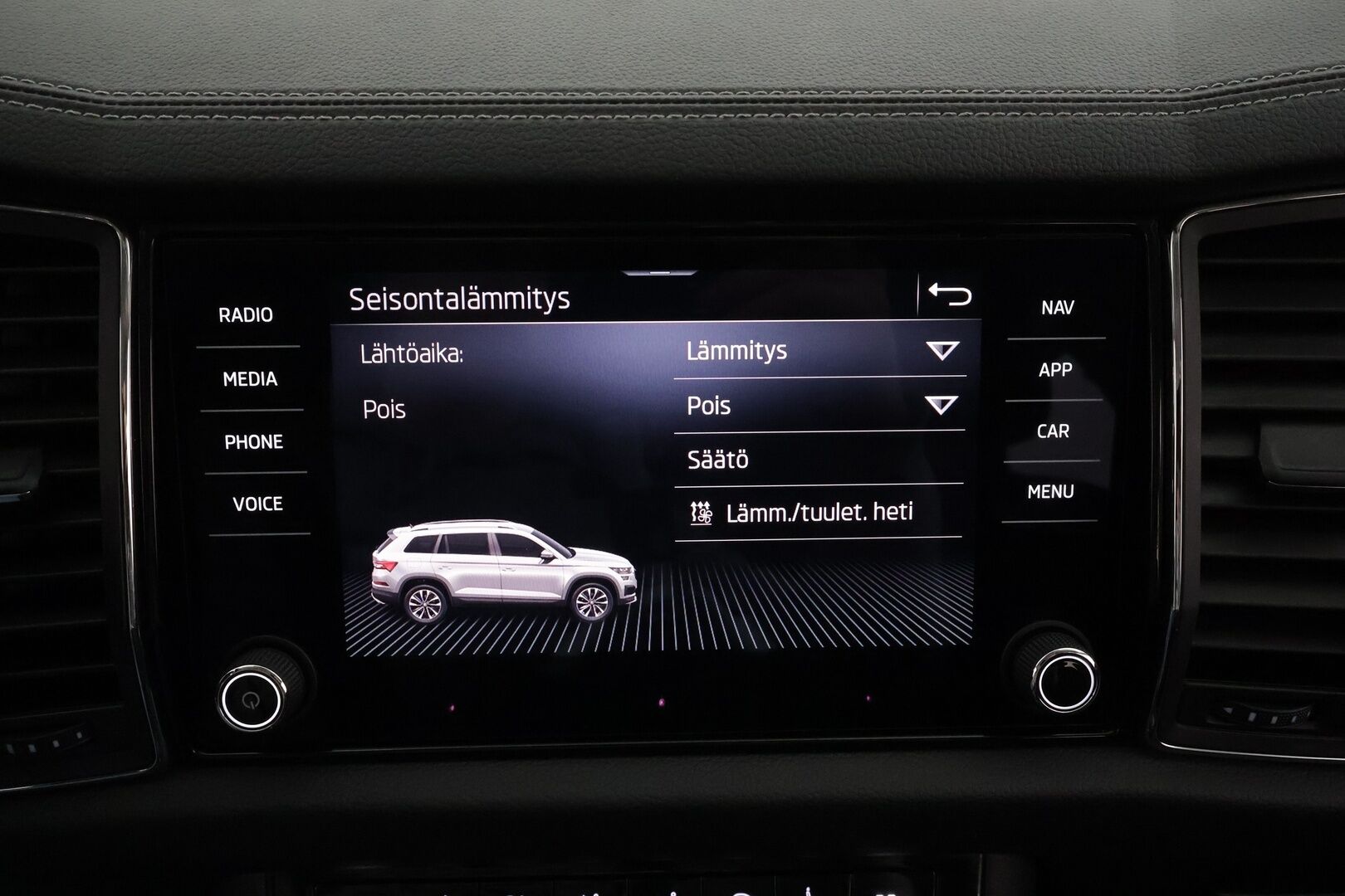 Skoda Kodiaq 2023 1.5 TSI ACT Style DSG * ACC / Webasto / Koukku / 360-Kamera / LED / Muistipenkit / Apple&Android * - 1.Om suomi auto / Kahdet renkaat