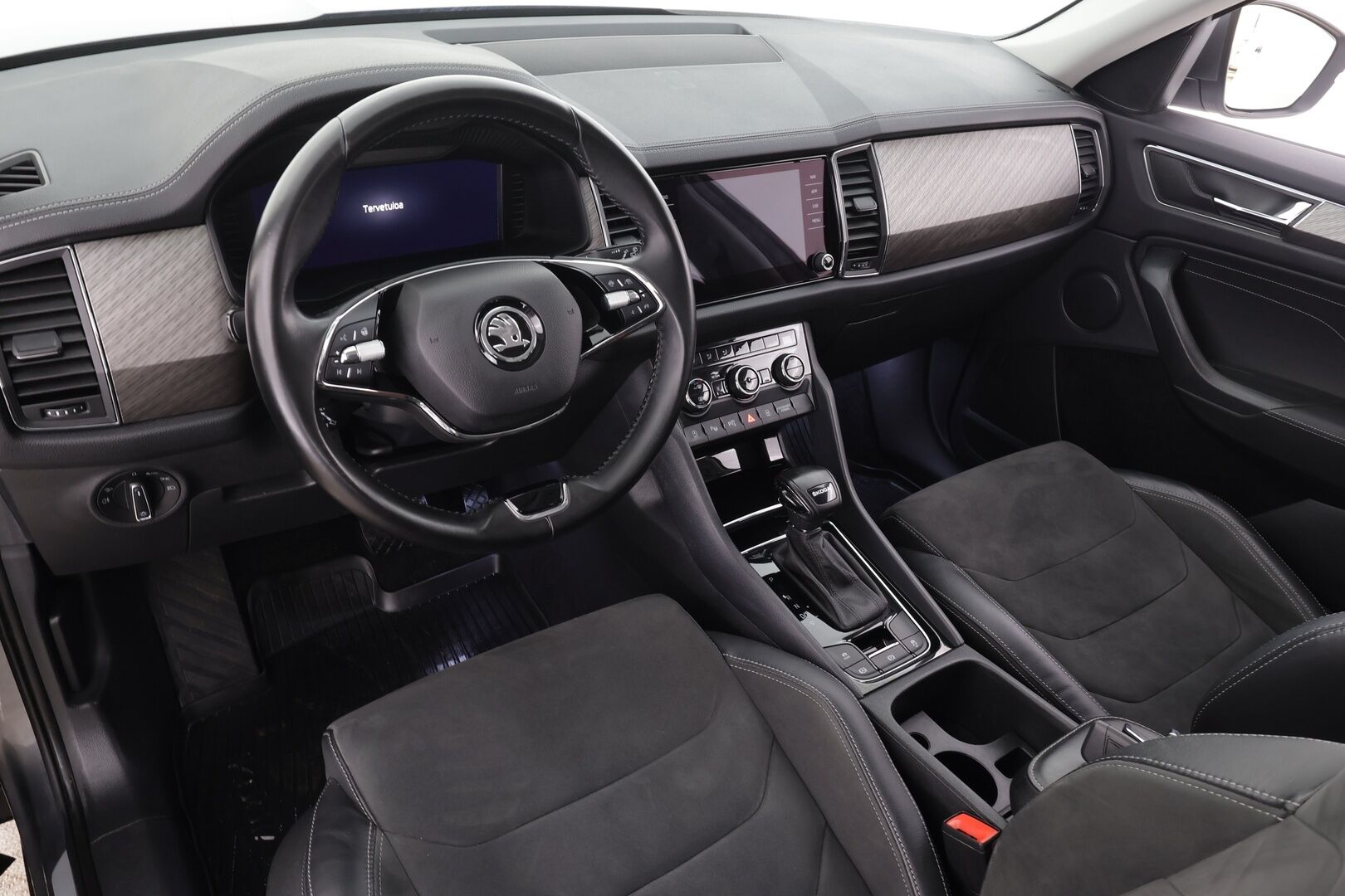 Skoda Kodiaq 2023 1.5 TSI ACT Style DSG * ACC / Webasto / Koukku / 360-Kamera / LED / Muistipenkit / Apple&Android * - 1.Om suomi auto / Kahdet renkaat