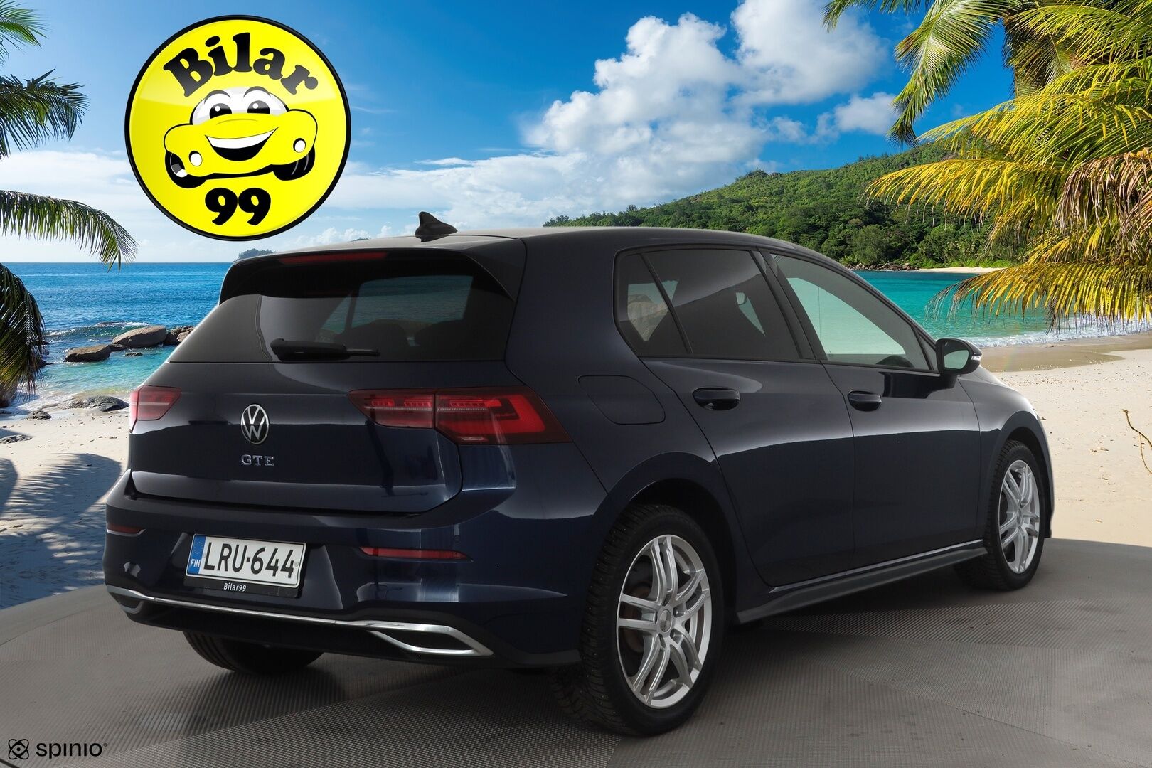 Volkswagen Golf 2023 GTE 180 kW (PHEV) DSG * Webasto / ACC / Matrix-LED / Ilmastoitu Sportpenkki Muistilla / P.kamera / Navi / Kaistavahti * - 1-om suomi-auto / Akku kuntotarkastettu! / 2x Latauskaapelit / Kahdet renkaat