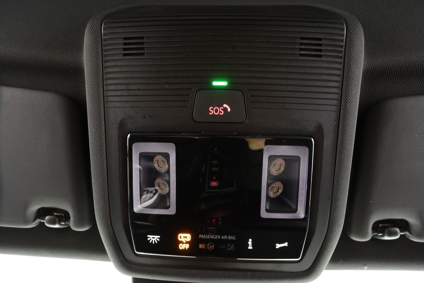 Volkswagen Golf 2023 GTE 180 kW (PHEV) DSG * Webasto / ACC / Matrix-LED / Ilmastoitu Sportpenkki Muistilla / P.kamera / Navi / Kaistavahti * - 1-om suomi-auto / Akku kuntotarkastettu! / 2x Latauskaapelit / Kahdet renkaat