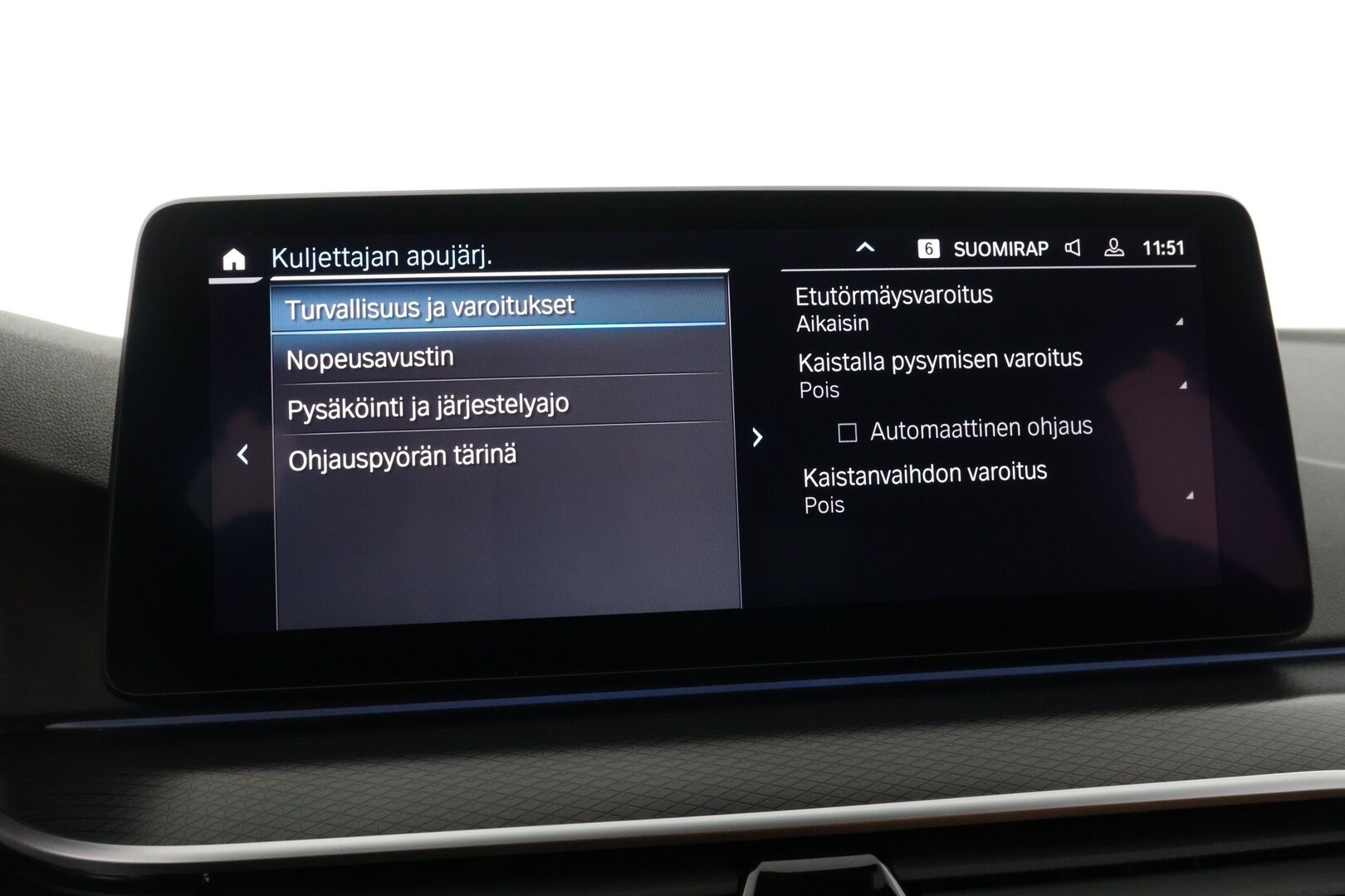 BMW 530 2023 G31 Touring 530e xDrive A Charged Edition M Sport - | ACC | Harman&Kardon | Konjakkinahat | Koukku | Comfort Access | LED | Navi |