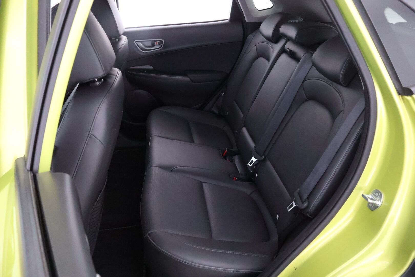 HYUNDAI KONA 2020 Electric 64 kWh 204 hv Style - Lämpöpumppu / Adapt.Vakkari / HUD / Krell Premum Audio / Peruutuskamera / Adapt.LED / Apple&Android / 2x Renkaat alkuperäisvantein!