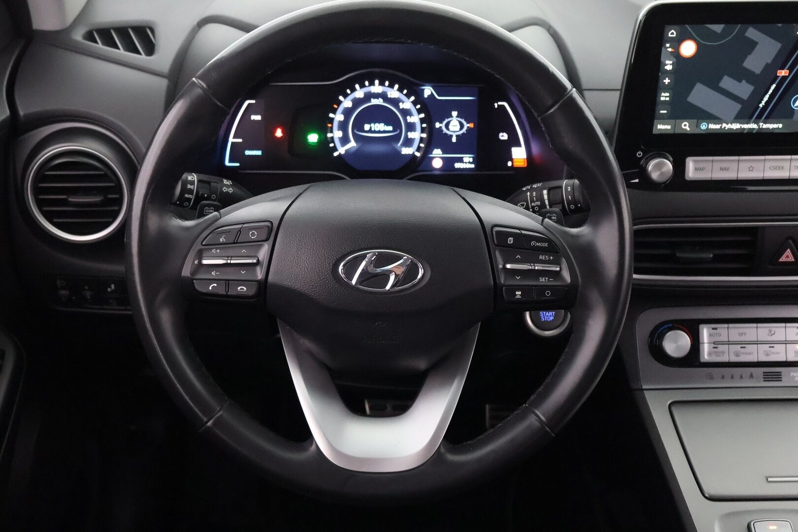 HYUNDAI KONA 2020 Electric 64 kWh 204 hv Style - Lämpöpumppu / Adapt.Vakkari / HUD / Krell Premum Audio / Peruutuskamera / Adapt.LED / Apple&Android / 2x Renkaat alkuperäisvantein!