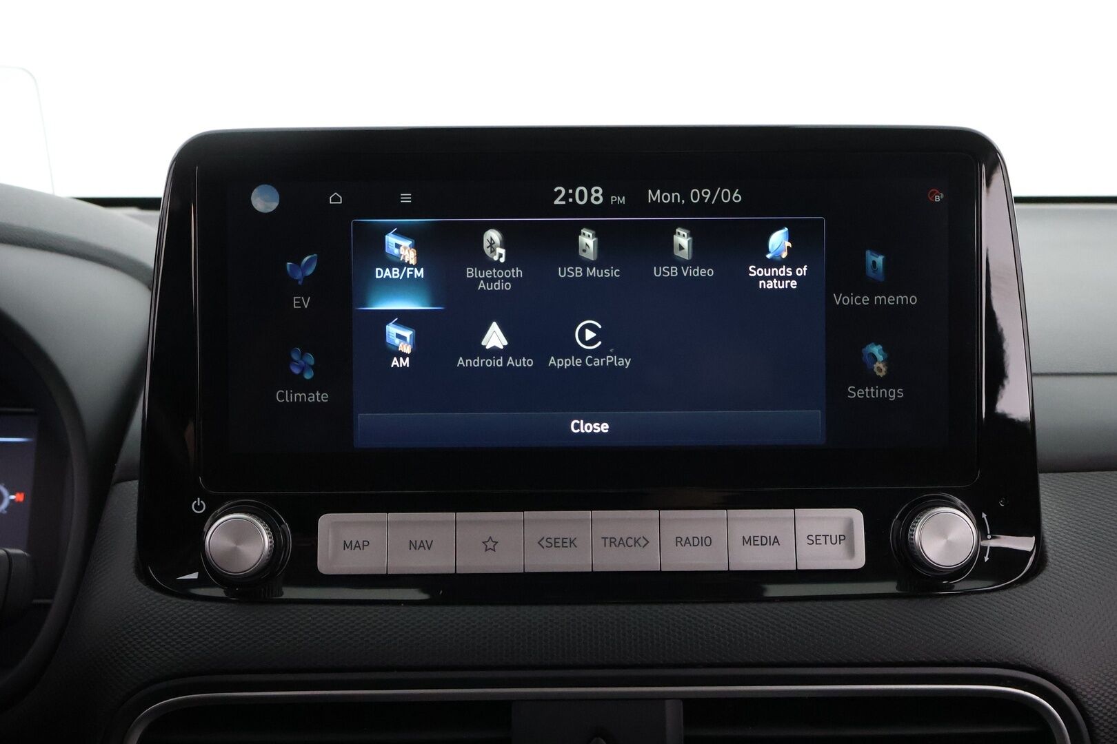 HYUNDAI KONA 2020 Electric 64 kWh 204 hv Style - Lämpöpumppu / Adapt.Vakkari / HUD / Krell Premum Audio / Peruutuskamera / Adapt.LED / Apple&Android / 2x Renkaat alkuperäisvantein!