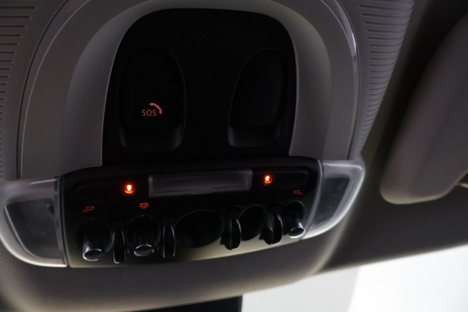 Mini Countryman 2018 Cooper SE ALL4 Essential - ACC | Lohkolämmitin | Sähk. takaluukku | Navi | 2x latauskaapelit | 2x renkaat & aluvanteet