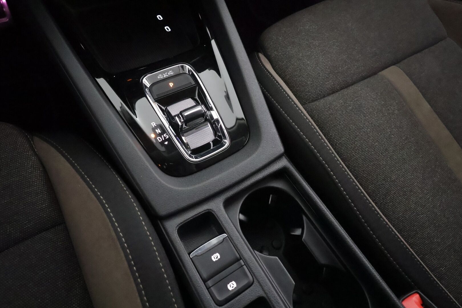 Skoda Octavia 2023 Combi 2.0 TDI 150 4x4 Scout DSG * Koukku / Webasto / ACC / Matrix LED / P.kamera / Apple&Android * - 1-om. Suomi-auto - HULLUT AVAJAISHULINAT KORKOTARJOUS 3,29 %