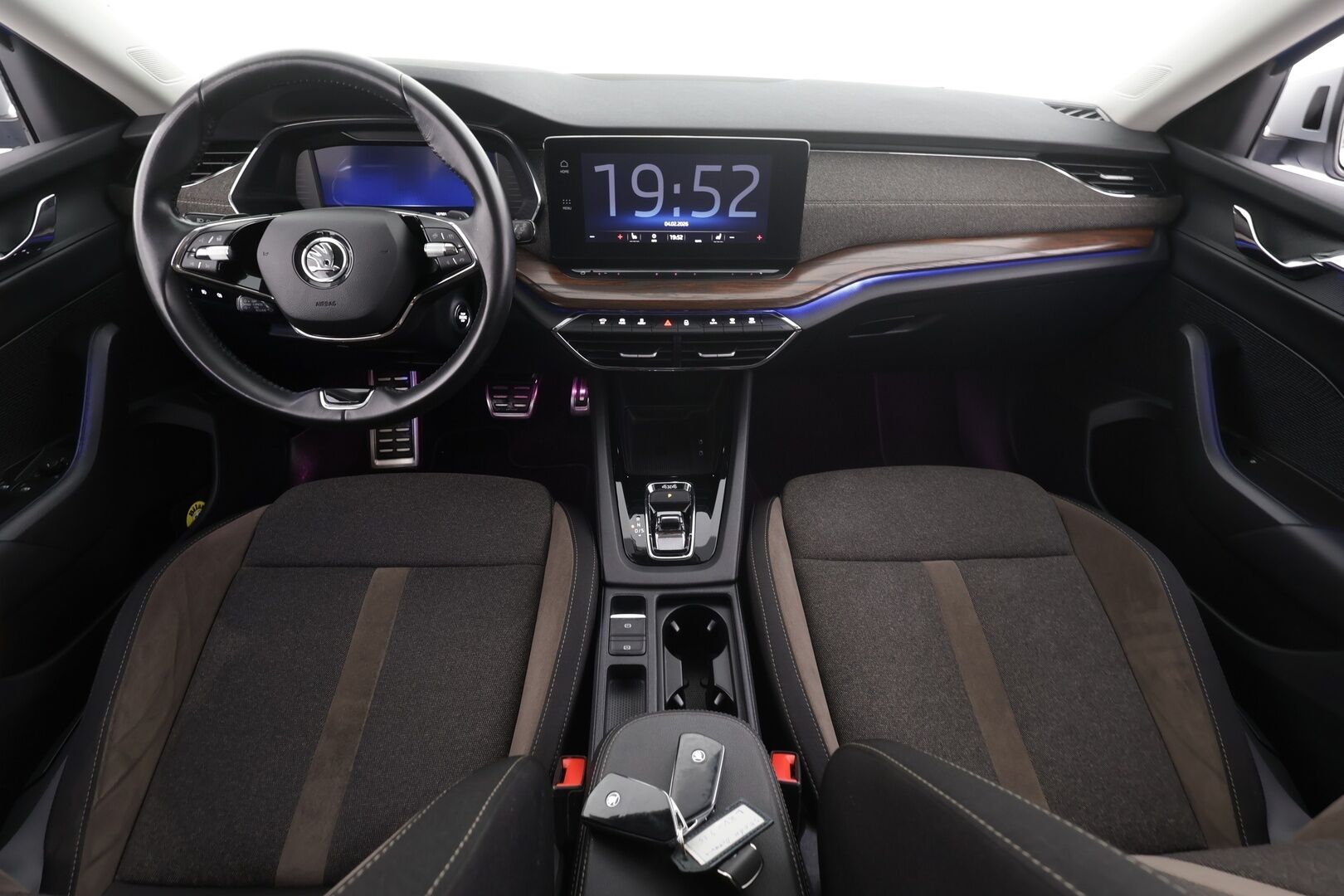 Skoda Octavia 2023 Combi 2.0 TDI 150 4x4 Scout DSG * Koukku / Webasto / ACC / Matrix LED / P.kamera / Apple&Android * - 1-om. Suomi-auto 