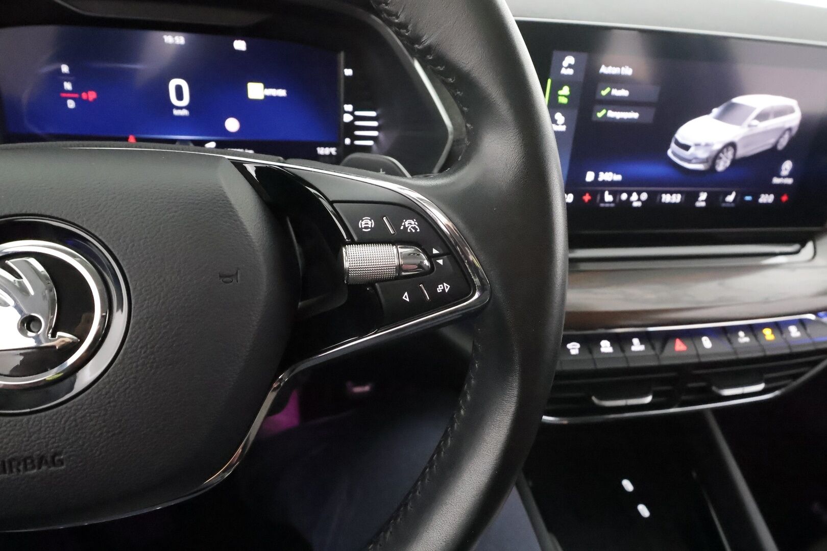 Skoda Octavia 2023 Combi 2.0 TDI 150 4x4 Scout DSG * Koukku / Webasto / ACC / Matrix LED / P.kamera / Apple&Android * - 1-om. Suomi-auto - HULLUT AVAJAISHULINAT KORKOTARJOUS 3,29 %