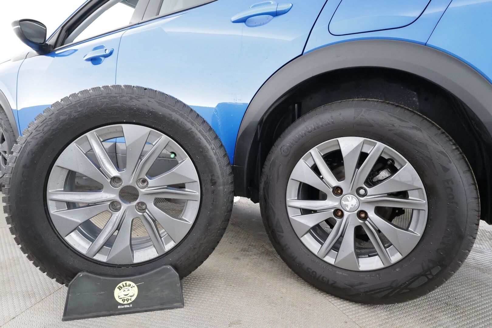 Peugeot 2008 2022 Active Pack PureTech 130 EAT8-automaatti * LED / P.tutka / Kaistavahti / Vakkari / Apple&Android * - Kahdet renkaat aluvanteilla / Suomi-auto 