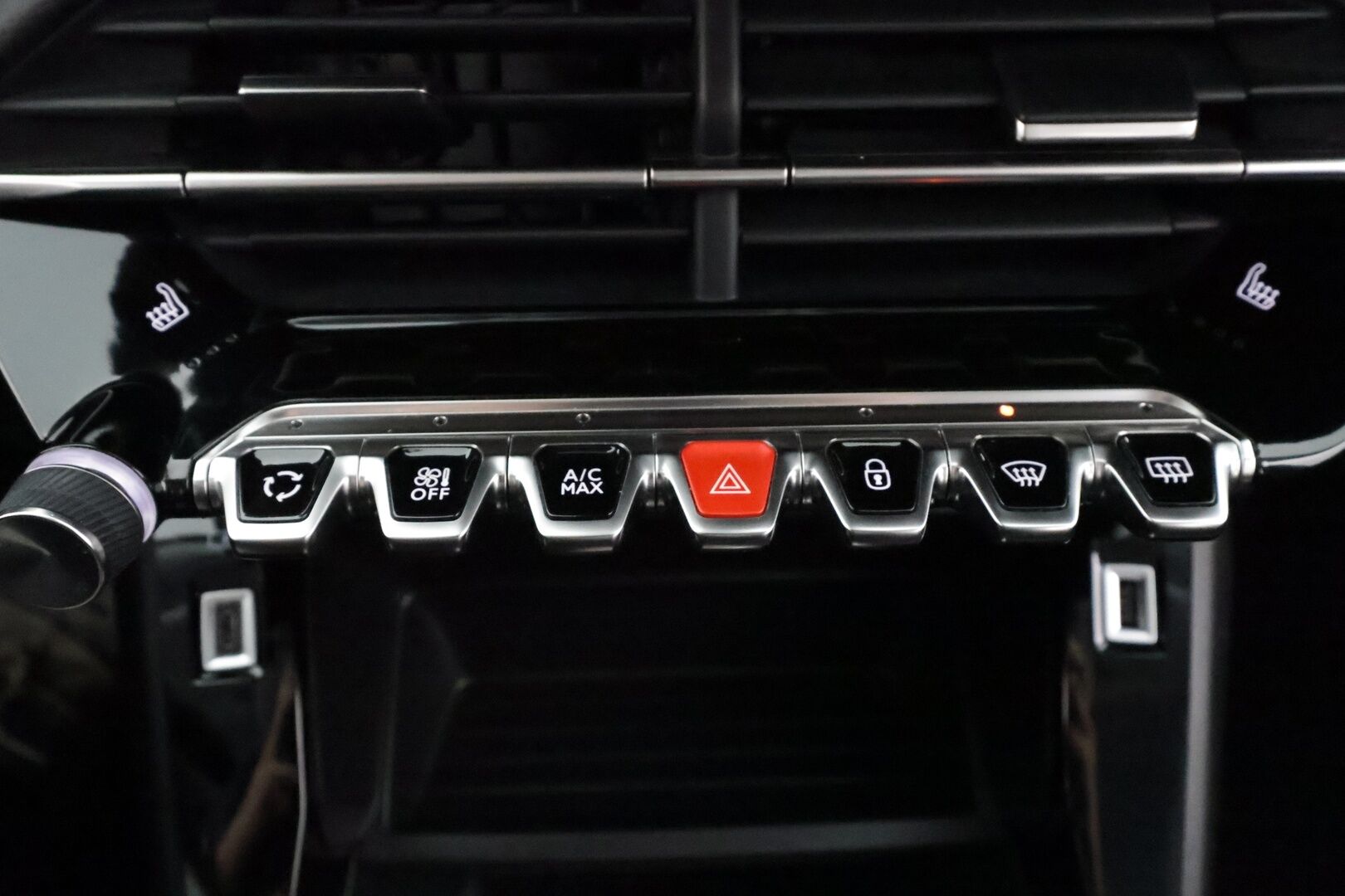 Peugeot 2008 2022 Active Pack PureTech 130 EAT8-automaatti * LED / P.tutka / Kaistavahti / Vakkari / Apple&Android * - Kahdet renkaat aluvanteilla / Suomi-auto 