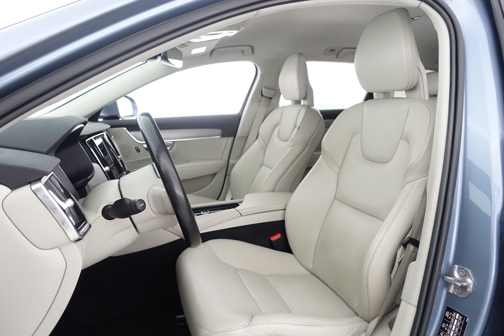 Volvo V90 2017 D5 AWD Inscription aut - | Webasto | ACC | HUD | 360-kamera | Nahkasisusta | Koukku | High Performance Audio | EI ADBLUETA! | Hihna vaihdettu 2025 | 2x renkaat ja vanteet 
