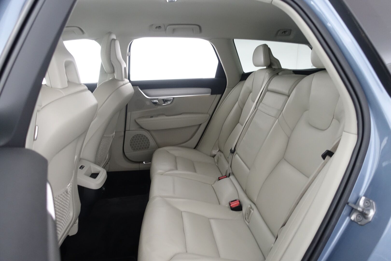Volvo V90 2017 D5 AWD Inscription aut - | Webasto | ACC | HUD | 360-kamera | Nahkasisusta | Koukku | High Performance Audio | EI ADBLUETA! | Hihna vaihdettu 2025 | 2x renkaat ja vanteet 