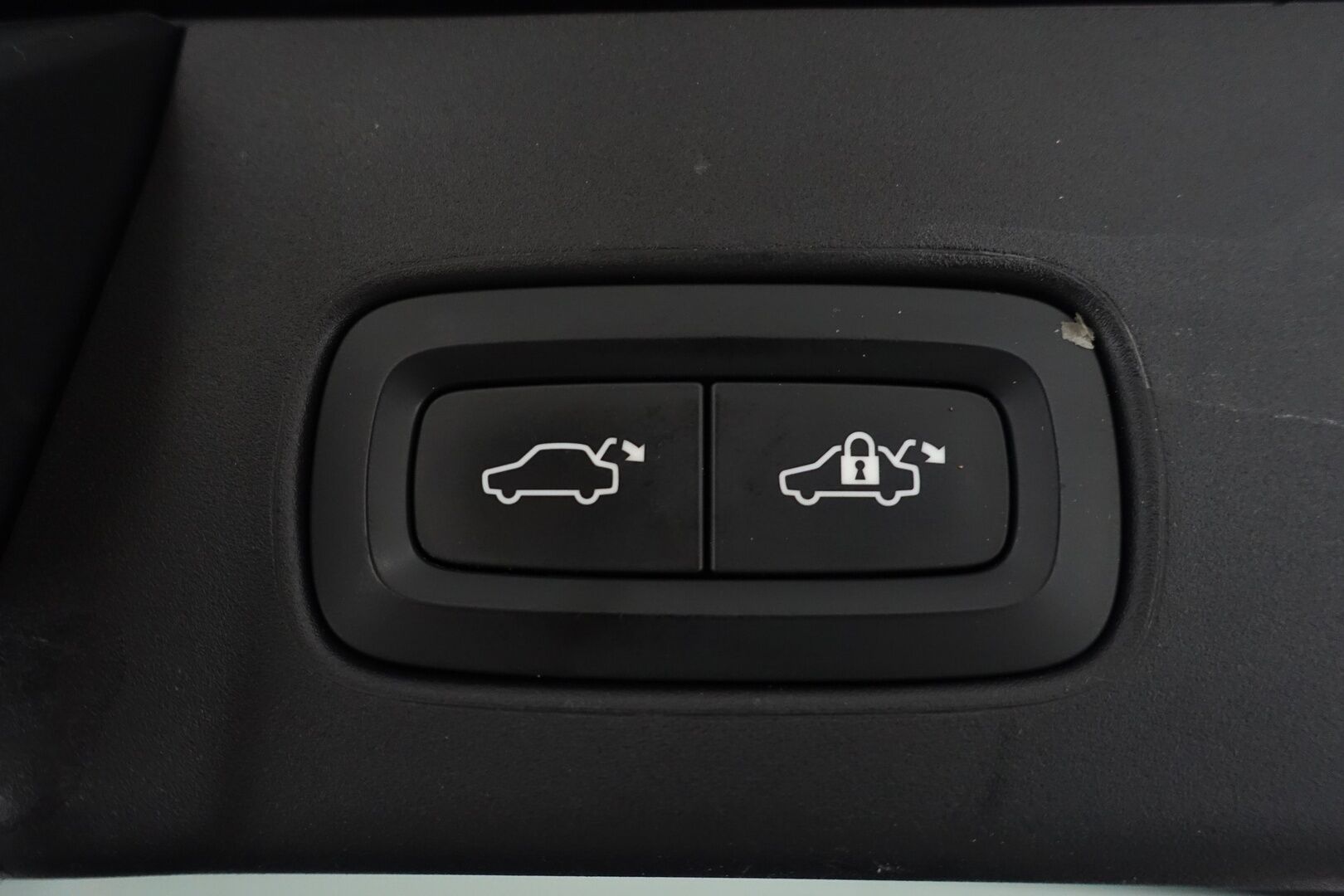 Volvo V90 2017 D5 AWD Inscription aut - | Webasto | ACC | HUD | 360-kamera | Nahkasisusta | Koukku | High Performance Audio | EI ADBLUETA! | Hihna vaihdettu 2025 | 2x renkaat ja vanteet 