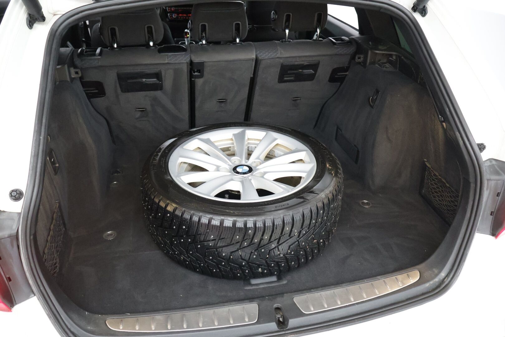 BMW 320 2018 F31 Touring 320d A xDrive Business Exclusive Edition M Sport** YritysOutlet - Myydään vain yrityksille - *2x Renkaat*