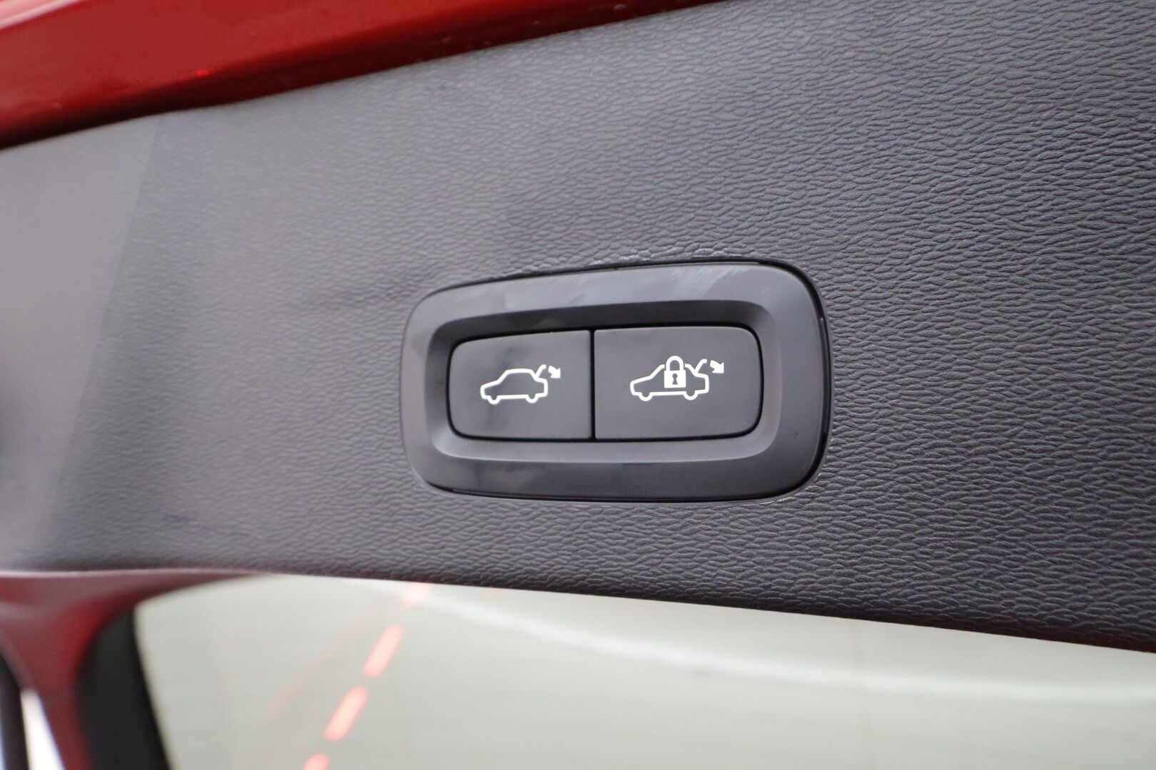 Volvo C40 2023 Recharge Twin Plus aut * Pilot assist / ILP / Koukku / Lasikatto / Muistipenkki / P.kamera / High performance audio * - 1.Om Suomi-auto / Akku kuntotarkastettu SoH 92% / Kahdet Renkaat 