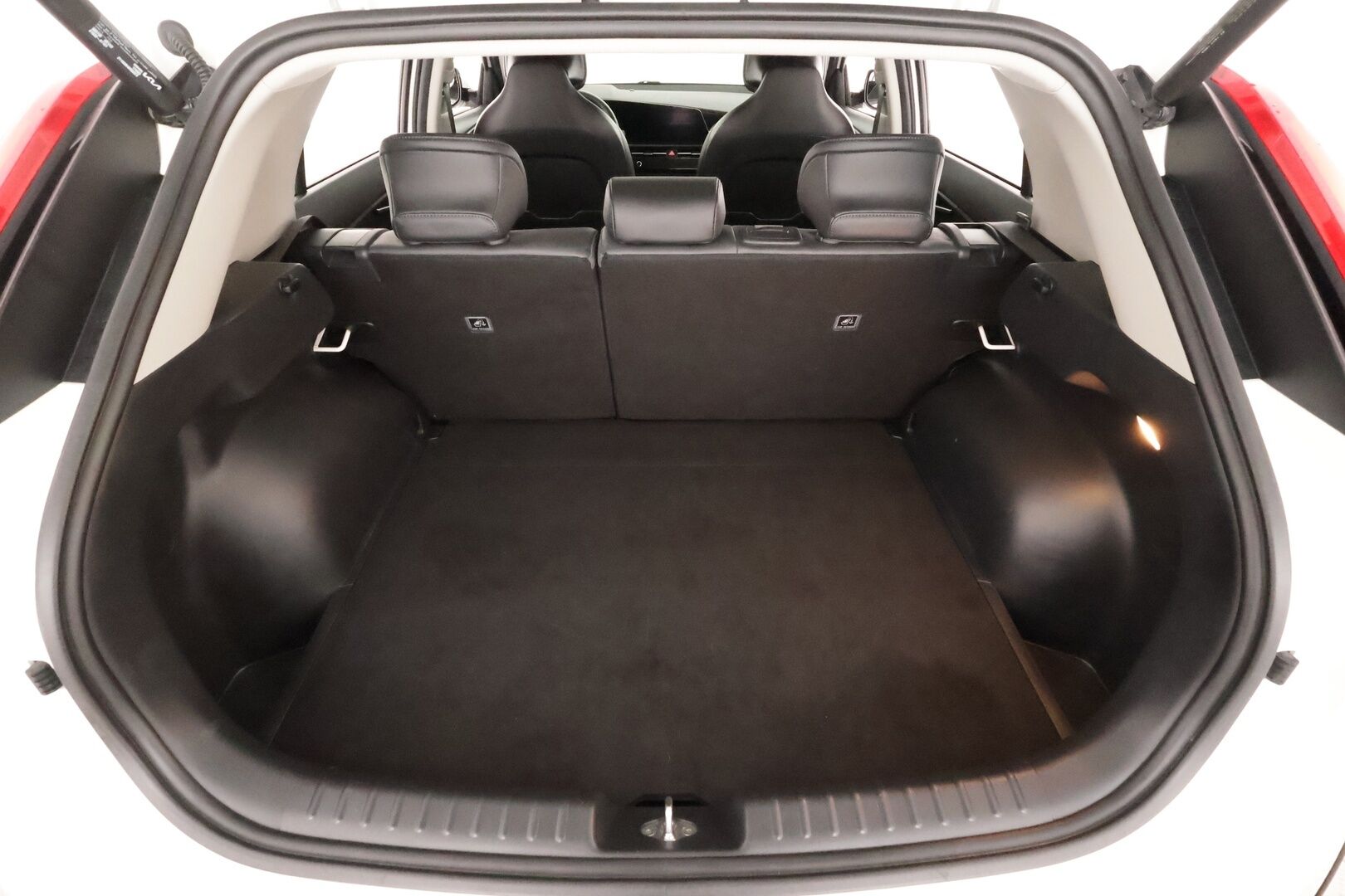 Kia Niro 2023 1,6 GDI Hybrid EX DCT Premium * ACC / P.kamera / Sähköpenkki / LED / Navi / KeylessGo / Sähköluukku * - 1.Om Suomi-auto / Kahdet renkaat aluvanteilla 