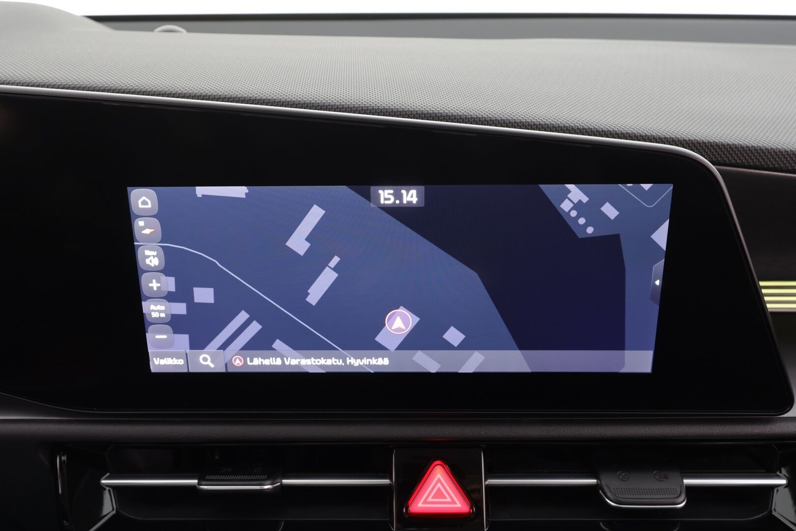 Kia Niro 2023 NIRO EX 64kWh 150 kW * Suomi-auto / ACC / P.kamera / ILP / LED / Navi / KeylessGo / Puolinahat * - Kahdet renkaat aluvanteilla / Merkkihuollettu - HULLUT BLACKWEEK JATKOT - KORKOTARJOUS 2,49%