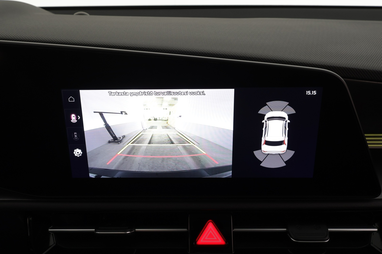 Kia Niro 2023 NIRO EX 64kWh 150 kW * Suomi-auto / ACC / P.kamera / ILP / LED / Navi / KeylessGo / Puolinahat * - Kahdet renkaat aluvanteilla / Merkkihuollettu - HULLUT BLACKWEEK JATKOT - KORKOTARJOUS 2,49%