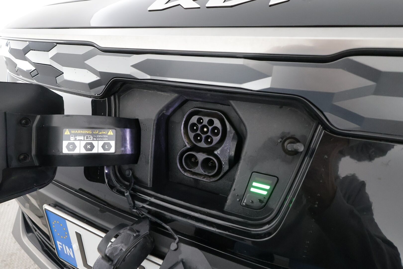 Kia Niro 2023 NIRO EX 64kWh 150 kW * Suomi-auto / ACC / P.kamera / ILP / LED / Navi / KeylessGo / Puolinahat * - Kahdet renkaat aluvanteilla / Merkkihuollettu - HULLUT BLACKWEEK JATKOT - KORKOTARJOUS 2,49%