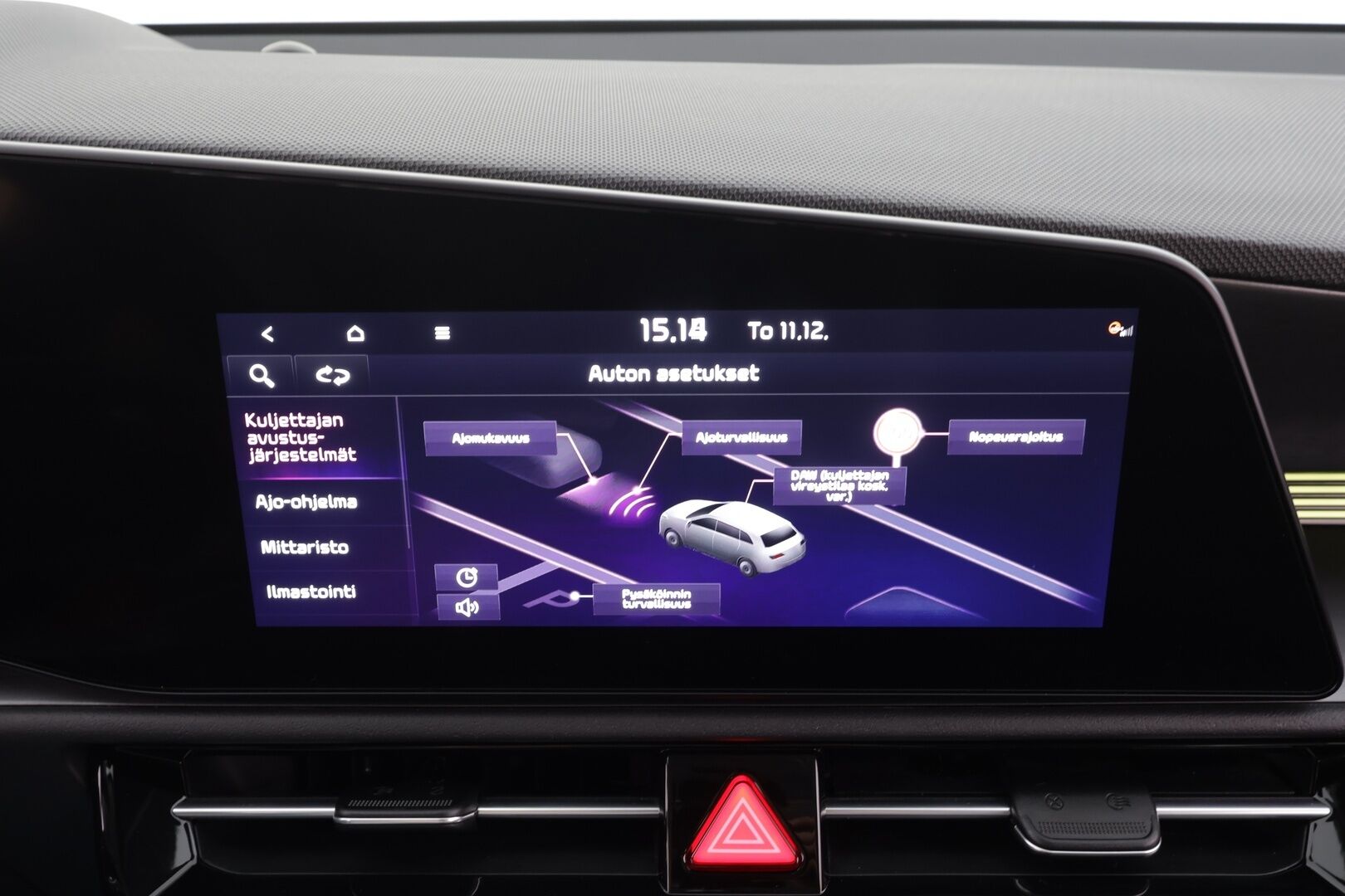 Kia Niro 2023 NIRO EX 64kWh 150 kW * Suomi-auto / ACC / P.kamera / ILP / LED / Navi / KeylessGo / Puolinahat * - Kahdet renkaat aluvanteilla / Merkkihuollettu - HULLUT BLACKWEEK JATKOT - KORKOTARJOUS 2,49%