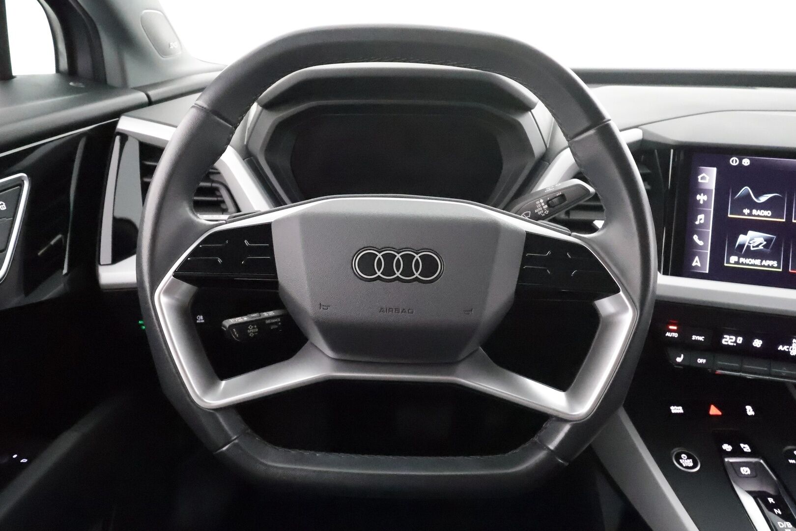 Audi Q4 e-tron 2023 40 e-tron Sportback * Lämpöpumppu / Sonos Audio / Peruutuskamera / Adapt.Vakkari / Navi / LED - 1-om Suomi-auto / Akku kuntotarkastettu / 2x Latauskaapelit / Kahdet renkaat