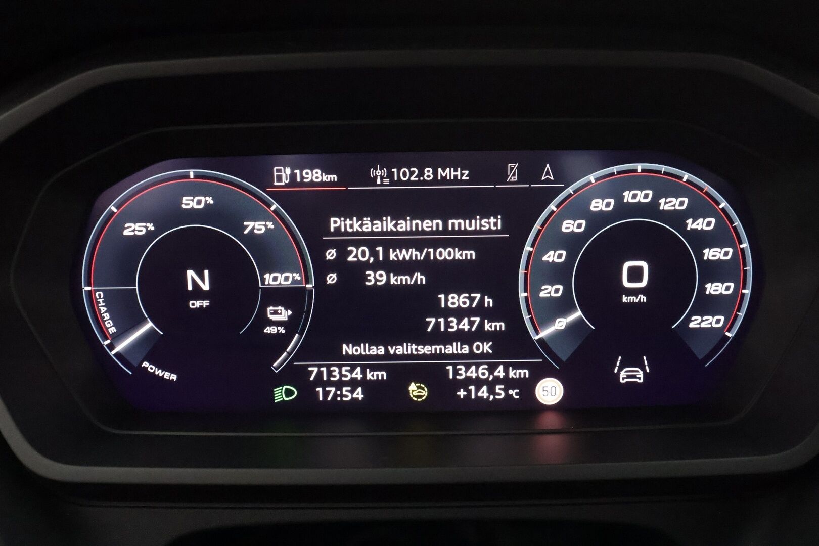 Audi Q4 e-tron 2023 40 e-tron Sportback * Lämpöpumppu / Sonos Audio / Peruutuskamera / Adapt.Vakkari / Navi / LED - 1-om Suomi-auto / Akku kuntotarkastettu / 2x Latauskaapelit / Kahdet renkaat