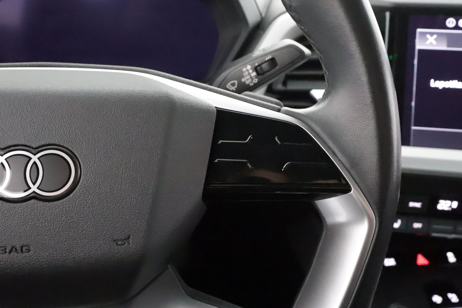 Audi Q4 e-tron 2023 40 e-tron Sportback * Sonos / ILP / ACC / LED / P.Kamera / Navi / Kaistavahti * - 1-om Suomi-auto / 2x Latauskaapelit / Kahdet renkaat - HULLUT JOULUT KORKOTARJOUS 2,49% 