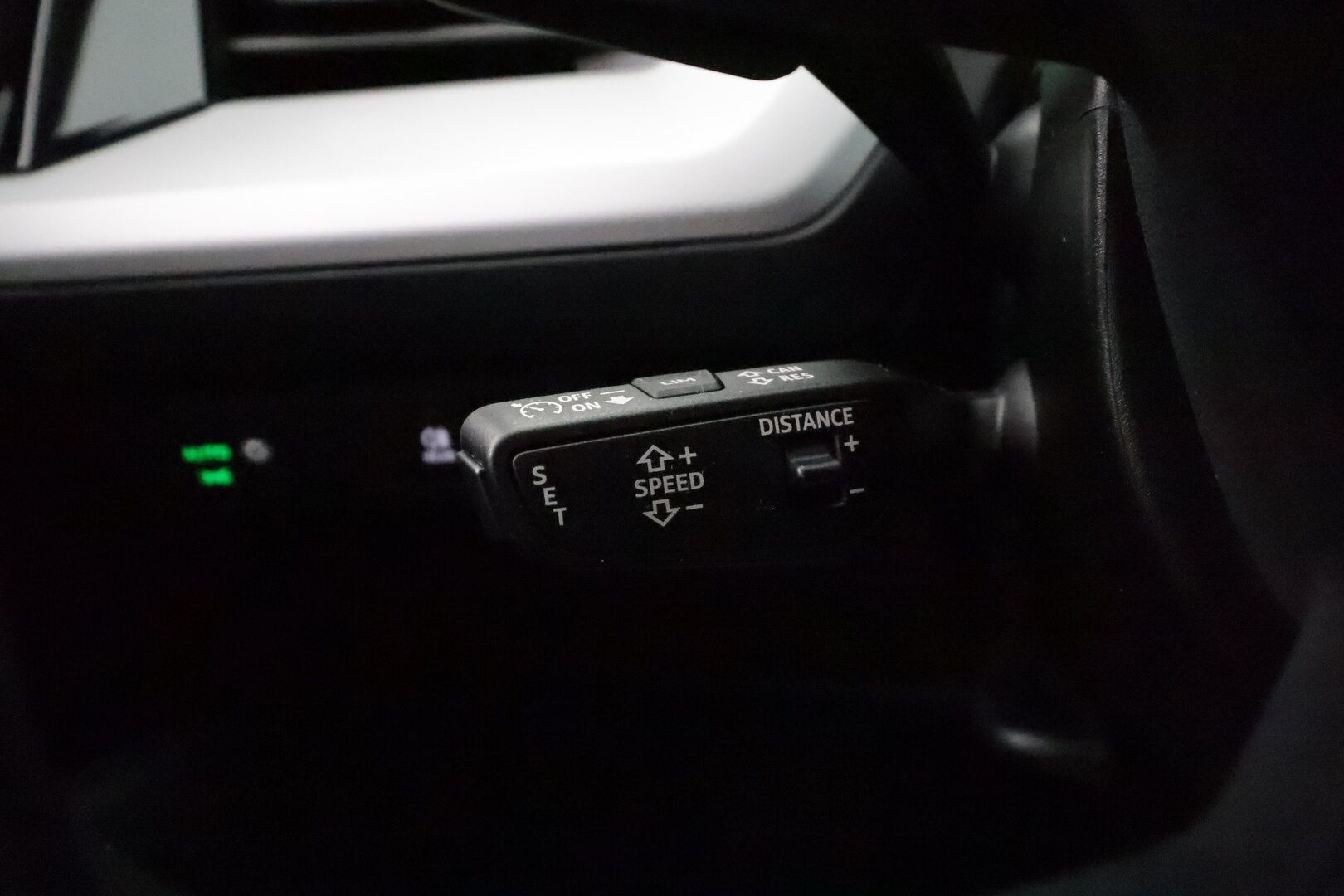 Audi Q4 e-tron 2023 40 e-tron Sportback * Sonos / ILP / ACC / LED / P.Kamera / Navi / Kaistavahti * - 1-om Suomi-auto / 2x Latauskaapelit / Kahdet renkaat - HULLUT JOULUT KORKOTARJOUS 2,49% 