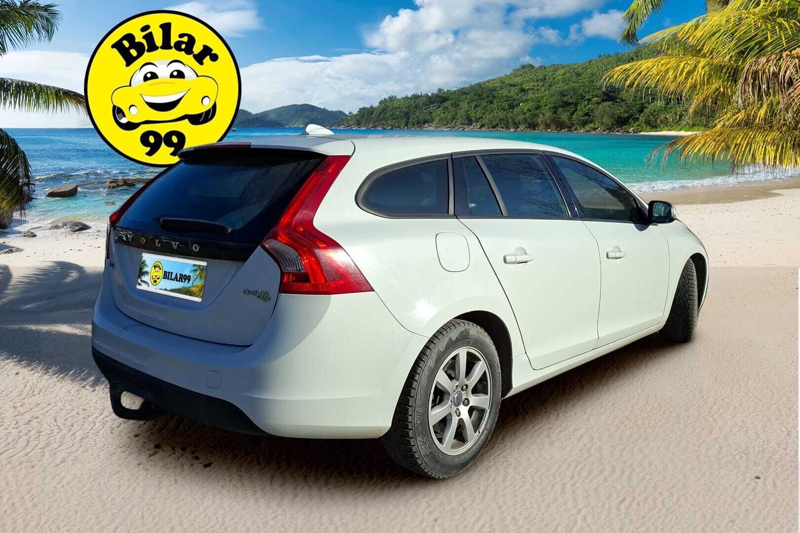 Volvo V60 2012 1,6D DRIVe Momentum Business ** - YritysOutlet - Myydään vain yrityksille - ** - Ajolleen toimiva auto vetokoukulla ja lohkolämmittimellä! / Soita ja kysy lisää!