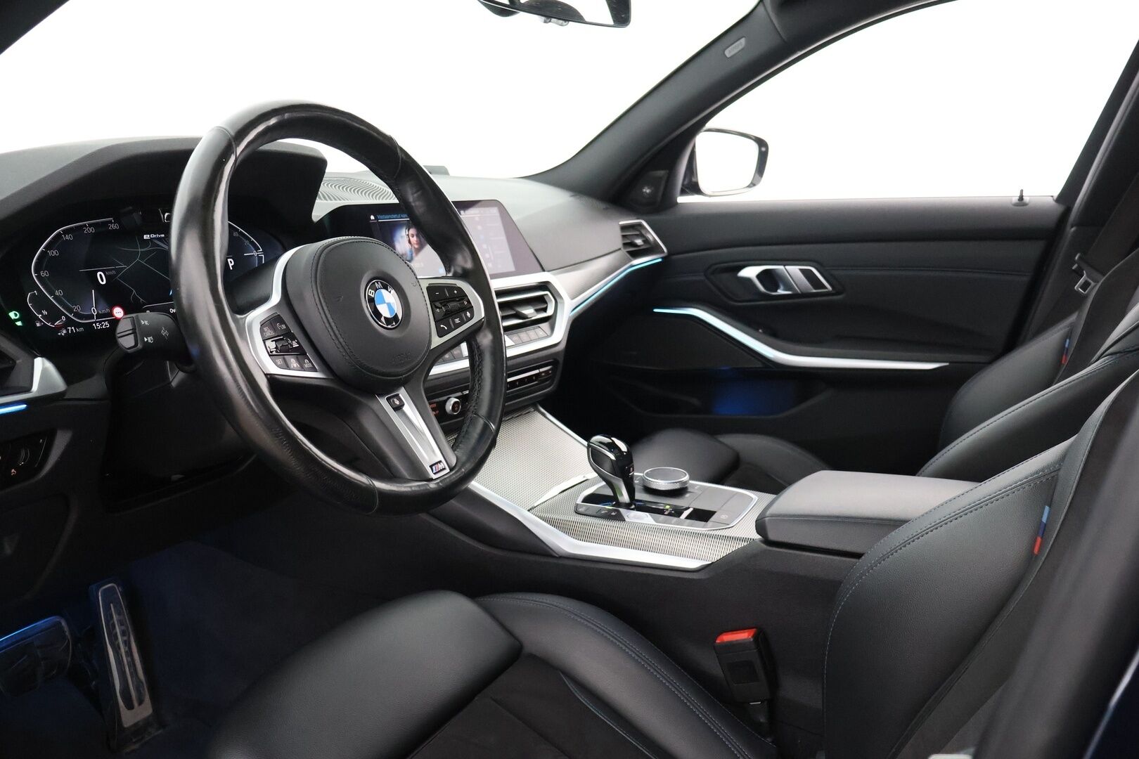 BMW 330e 2021 G21 Touring 330e xDrive M Sport - ACC | Laser | HUD | H/K | Panorama | Koukku | Comfort Access
