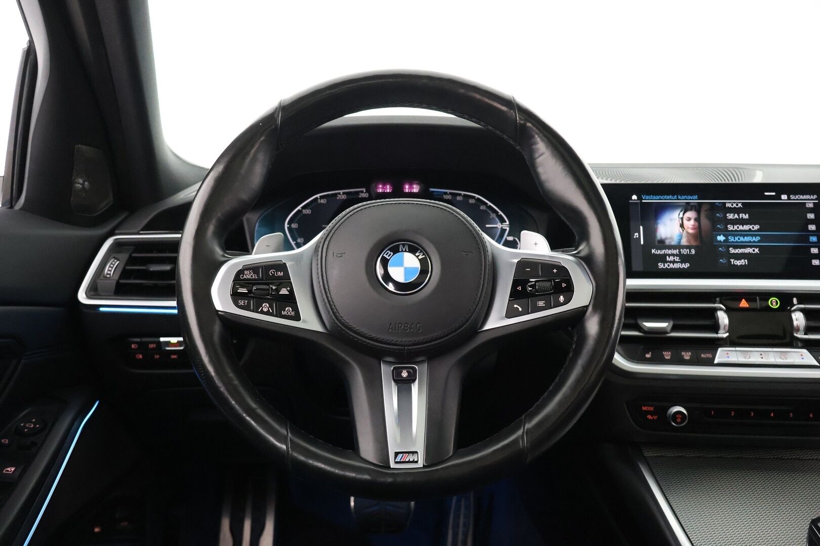BMW 330e 2021 G21 Touring 330e xDrive M Sport - ACC | Laser | HUD | H/K | Panorama | Koukku | Comfort Access
