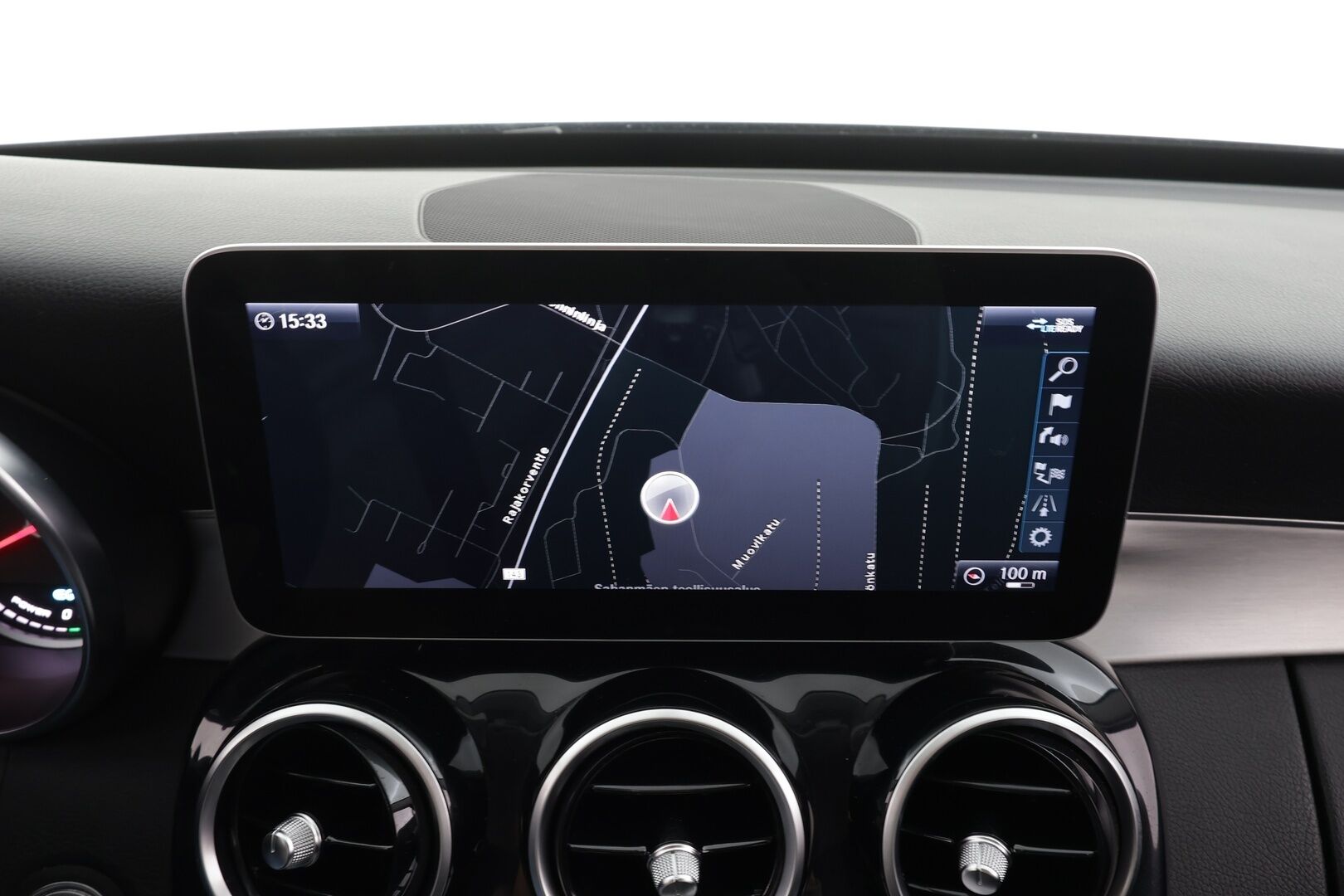 MERCEDES-BENZ C 2020 300 e T A Business Avantgarde Edition EQ Power * Vakkari / P.kamera / LED / Navi / Koukku / Sähköluukku * - Kahdet renkaat aluvanteilla / Merkkihuollettu - HULLUT BLACKWEEK JATKOT - KORKOTARJOUS 2,49%