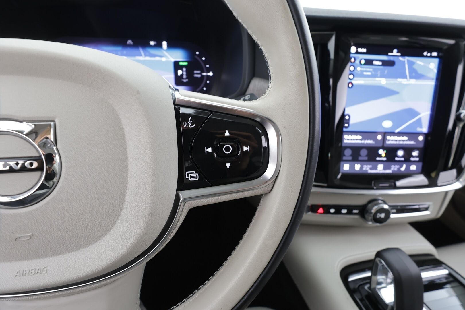 Volvo V90 2023 T6 AWD Long Range Core aut - ACC | Sporttinahat muistilla | BLIS | Pilot assist | P.kamera | Keyless | Hands free takaluukku | 1-om suomiauto | ALV