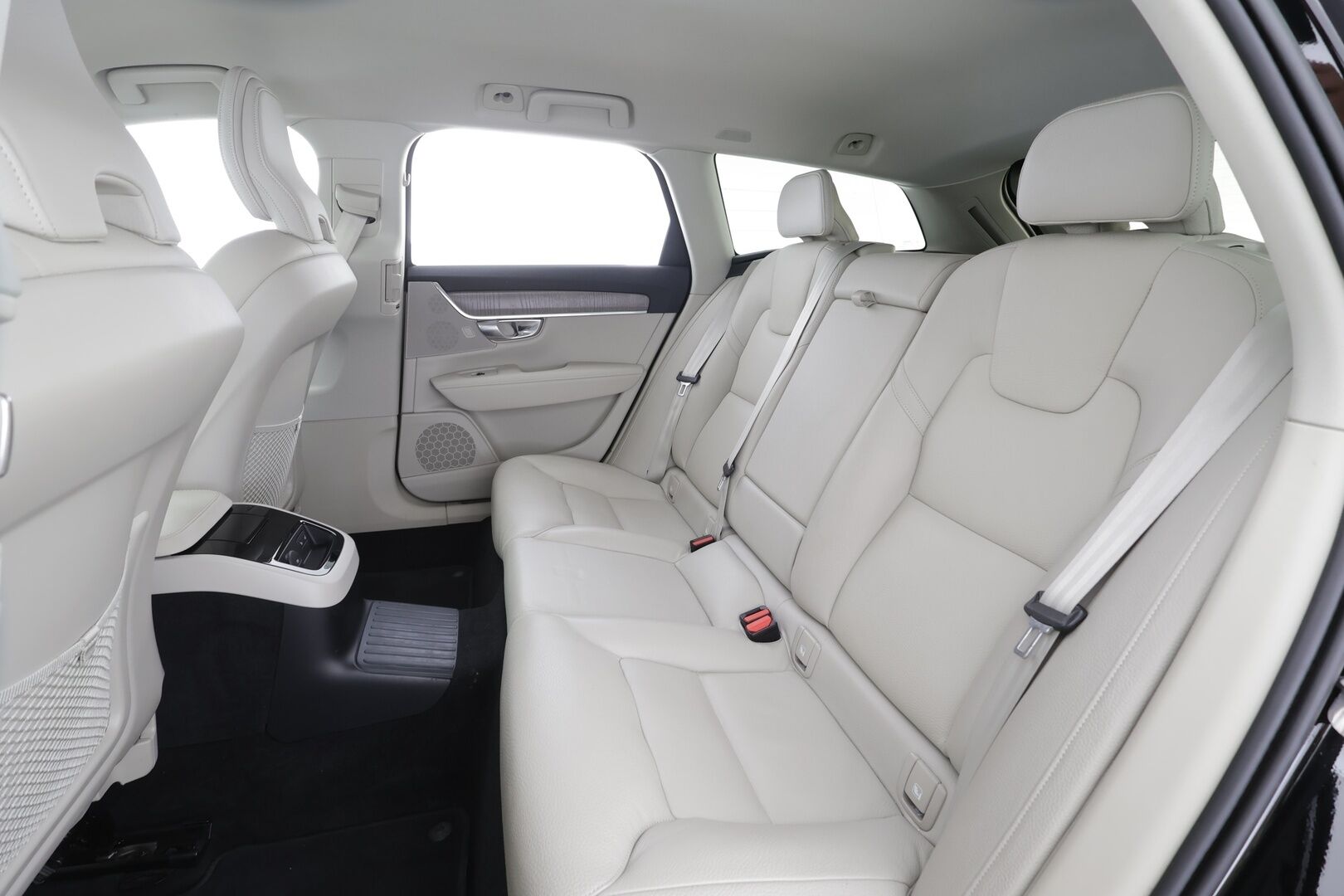 Volvo V90 2023 T6 AWD Long Range Core aut - ACC | Sporttinahat muistilla | BLIS | Pilot assist | P.kamera | Keyless | Hands free takaluukku | 1-om suomiauto | ALV