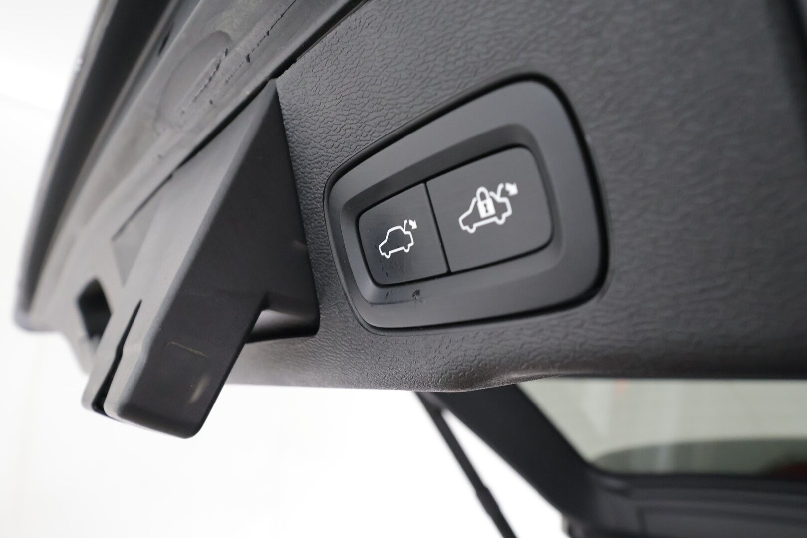 Volvo XC60 2023 T6 AWD Long Range Core aut - | ACC | Koukku | Webasto | Panorama | P.kamera | Keyless | Pilot Assist | Lämm. ratti | LED | Merkkihuollot | 1-om suomiauto | 2x renkaat aluin |