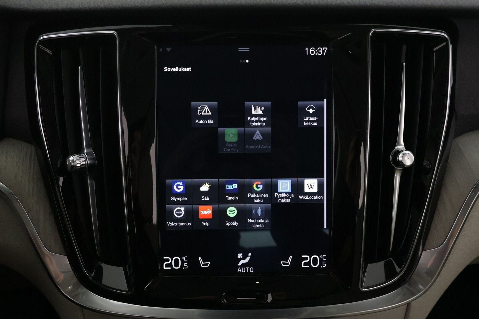 Volvo V60 2019 T8 AWD aut Inscription ** Panorama / Webasto / Adapt.vak / Nahat / VOC / BLIS / P-kamera / Navi / Full-LED / Koukku ** - Merkkihuollettu! / Jakohihna vaihdettu 05/2025! - HULLUT VÄLIPÄIVÄT KORKOTARJOUS 2,49%