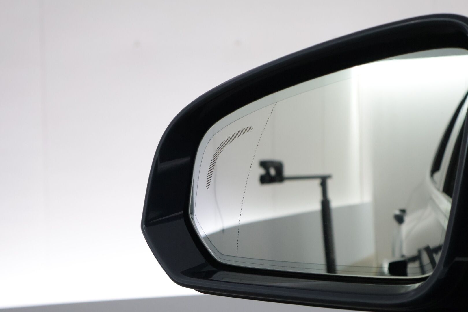 Volvo V60 2019 T8 AWD aut Inscription ** Panorama / Webasto / Adapt.vak / Nahat / VOC / BLIS / P-kamera / Navi / Full-LED / Koukku ** - Merkkihuollettu! / Jakohihna vaihdettu 05/2025!