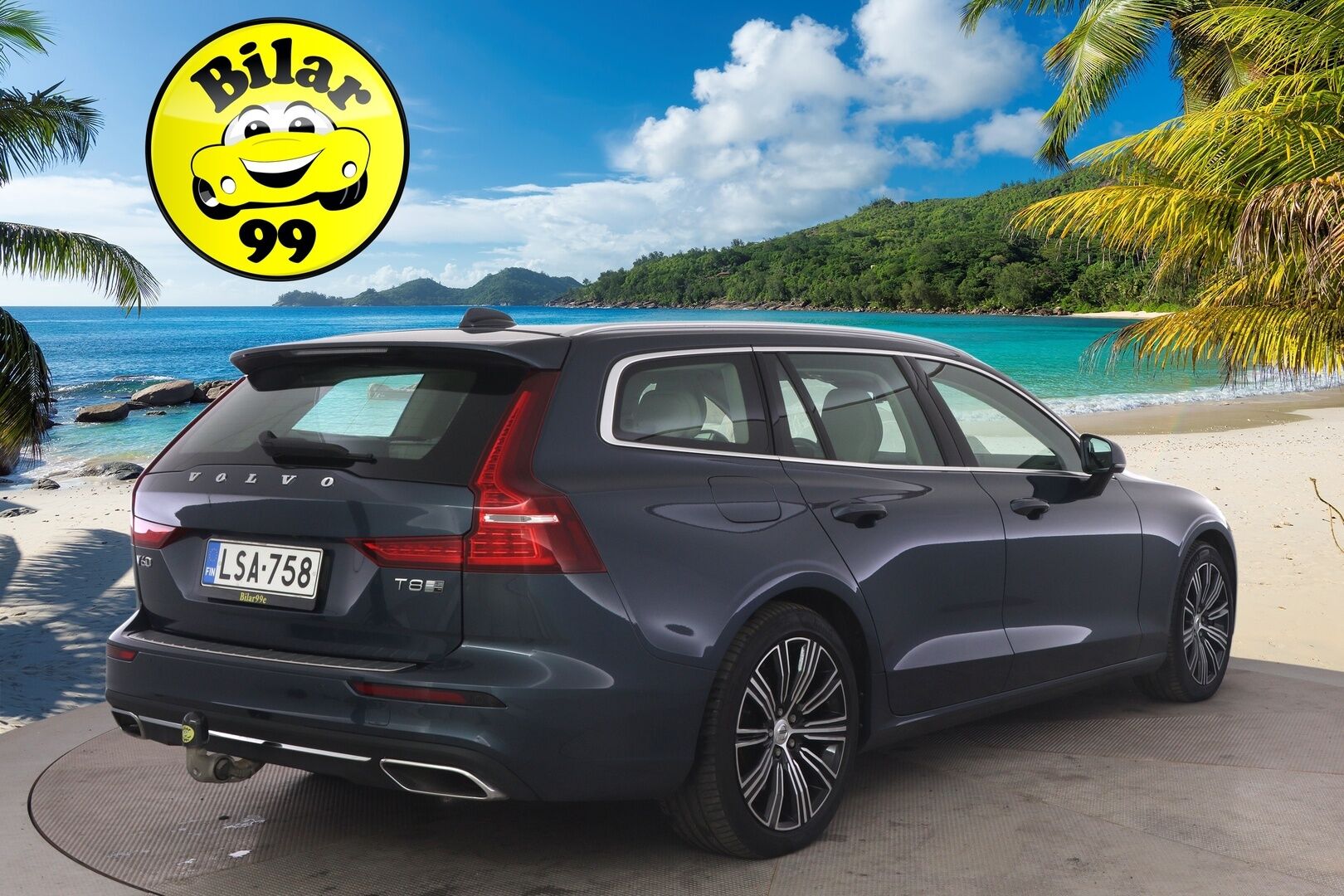 Volvo V60 2019 T8 AWD aut Inscription ** Panorama / Webasto / Adapt.vak / Nahat / VOC / BLIS / P-kamera / Navi / Full-LED / Koukku ** - Merkkihuollettu! / Jakohihna vaihdettu 05/2025!