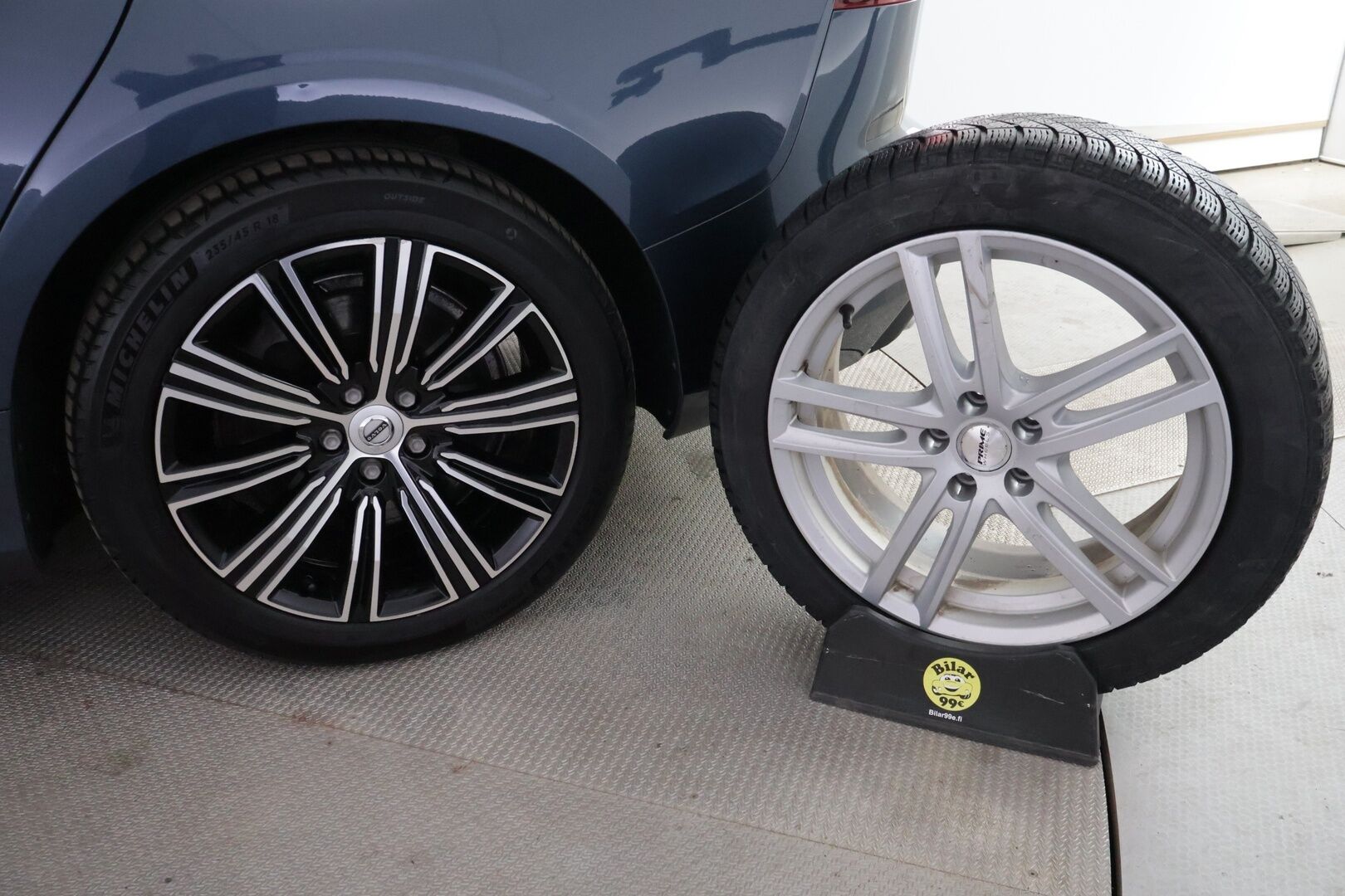 Volvo V60 2019 T8 AWD aut Inscription ** Panorama / Webasto / Adapt.vak / Nahat / VOC / BLIS / P-kamera / Navi / Full-LED / Koukku ** - Merkkihuollettu! / Jakohihna vaihdettu 05/2025! - HULLUT VÄLIPÄIVÄT KORKOTARJOUS 2,49%