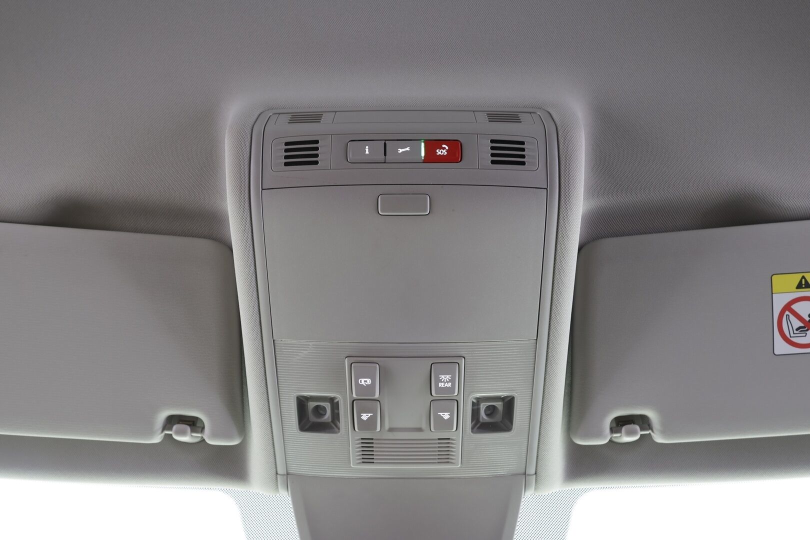 Volkswagen Tiguan 2023 Style Business eHybrid 180 kW DSG-automaatti - | Koukku | ACC | Matrix-LED | P.Kamera | Hierovat Sporttipenkit | Kaistavahti | Digimittaristo | Ratinlämmitys | Keyless | 1-om Suomi-auto | Merkkihuollot | Kahdet renkaat | 2x Latauskaapelit |