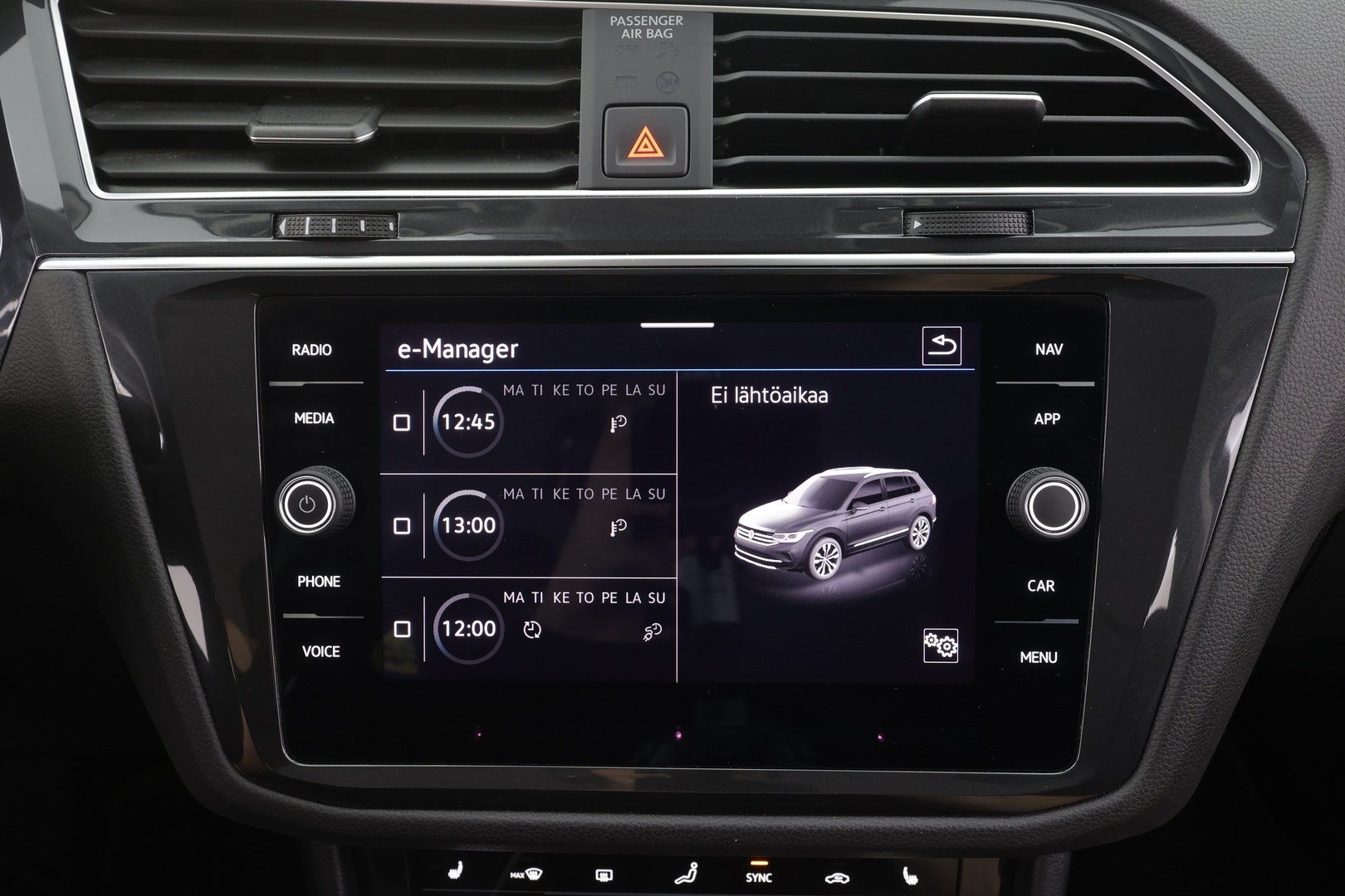 Volkswagen Tiguan 2023 Style Business eHybrid 180 kW DSG-automaatti - | Koukku | ACC | Matrix-LED | P.Kamera | Hierovat Sporttipenkit | Kaistavahti | Digimittaristo | Ratinlämmitys | Keyless | 1-om Suomi-auto | Merkkihuollot | Kahdet renkaat | 2x Latauskaapelit |