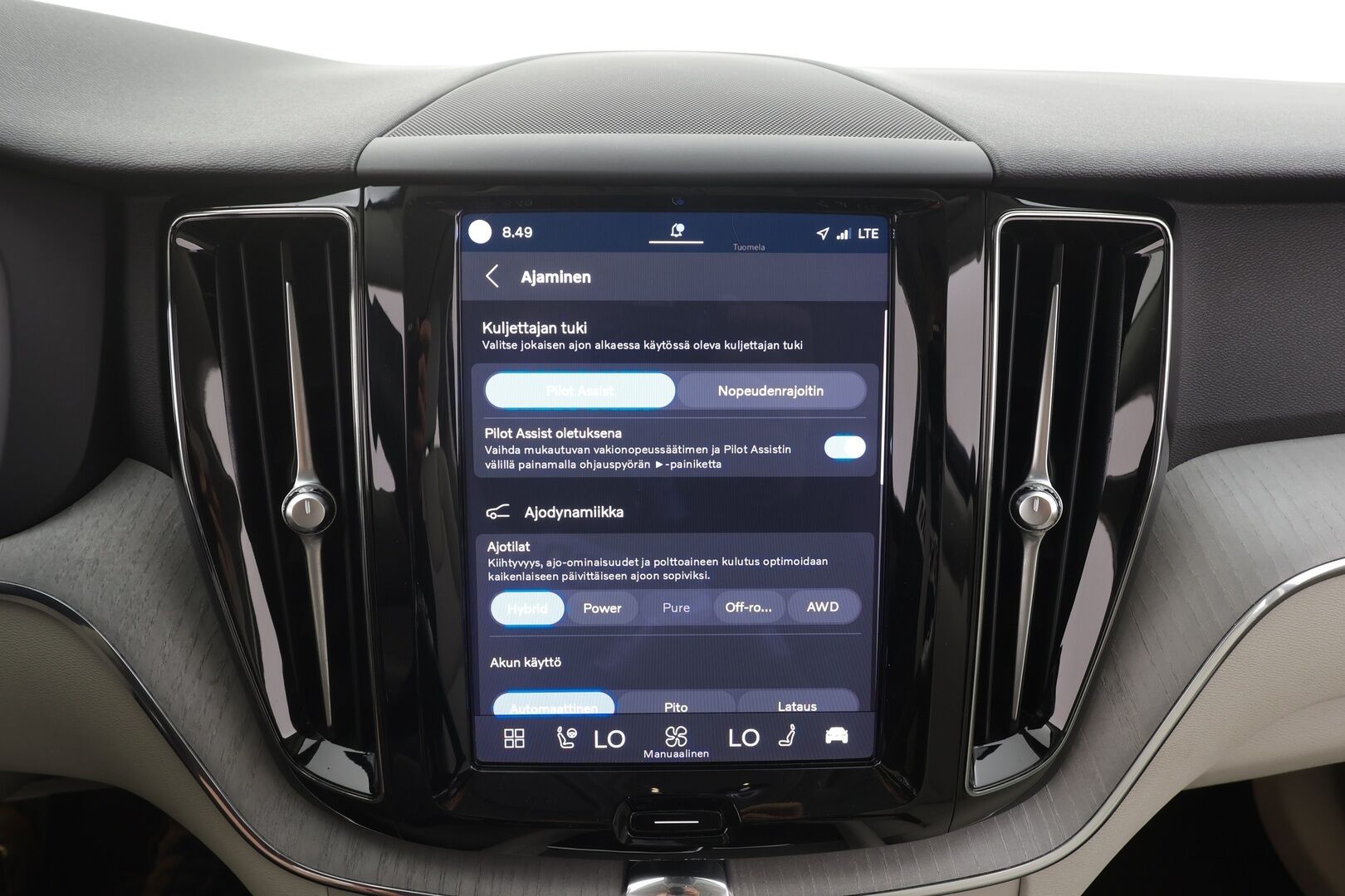 Volvo XC60 2023 T6 AWD Long Range Core aut - | Panorama | Webasto | Koukku | ACC | Full-LED | P.Kamera | Sporttinahat Muistilla | HP Audio | Navi | Kaistavahti | Keyless | 1-om Suomi-auto | 2x Latauskaapelit | Kahdet renkaat | Merkkihuollot |