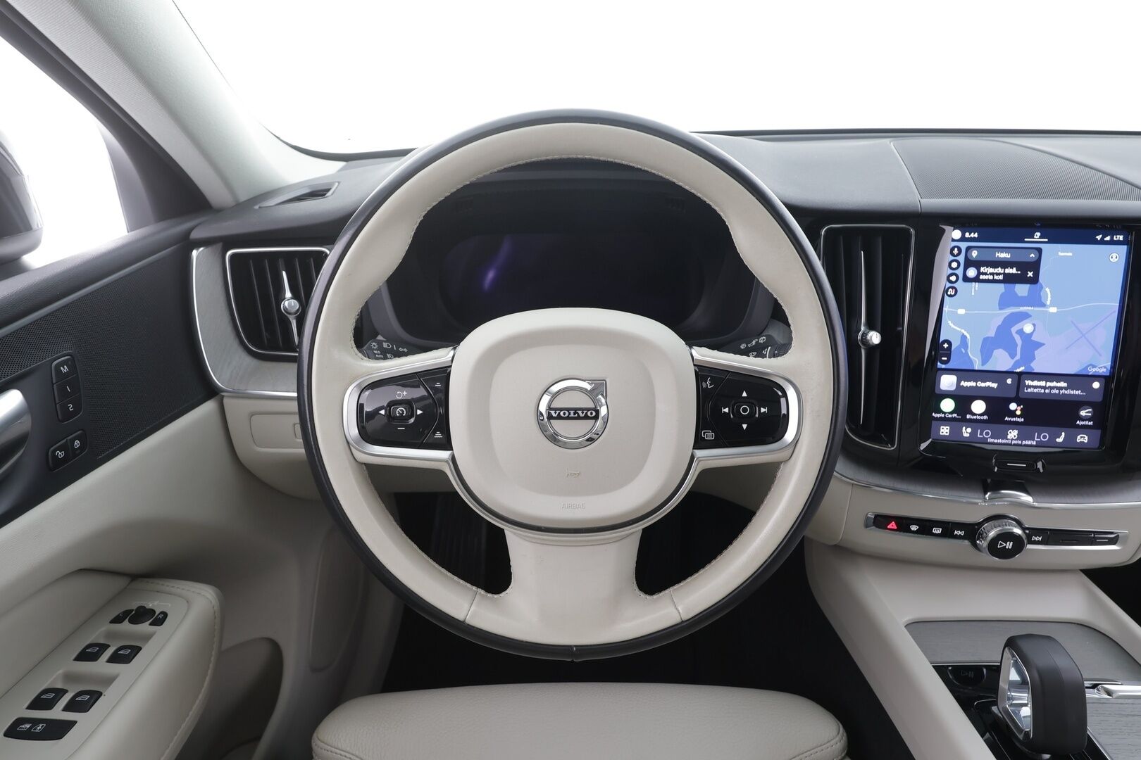 Volvo XC60 2023 T6 AWD Long Range Core aut - | Panorama | Webasto | Koukku | ACC | Full-LED | P.Kamera | Sporttinahat Muistilla | HP Audio | Navi | Kaistavahti | Keyless | 1-om Suomi-auto | 2x Latauskaapelit | Kahdet renkaat | Merkkihuollot |