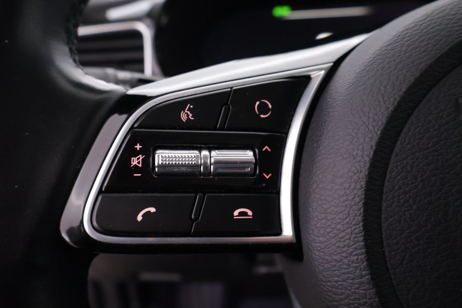 KIA XCEED 2020 Plug-In Hybrid Advance Plus 2 *Ilmastoidut & Muistipenkit / Panorama / Ratinlämmitin / ACC / P. Kamera / Parkpilot / Lohko* - Super varusteet! / Todella siisti kuntoinen! 